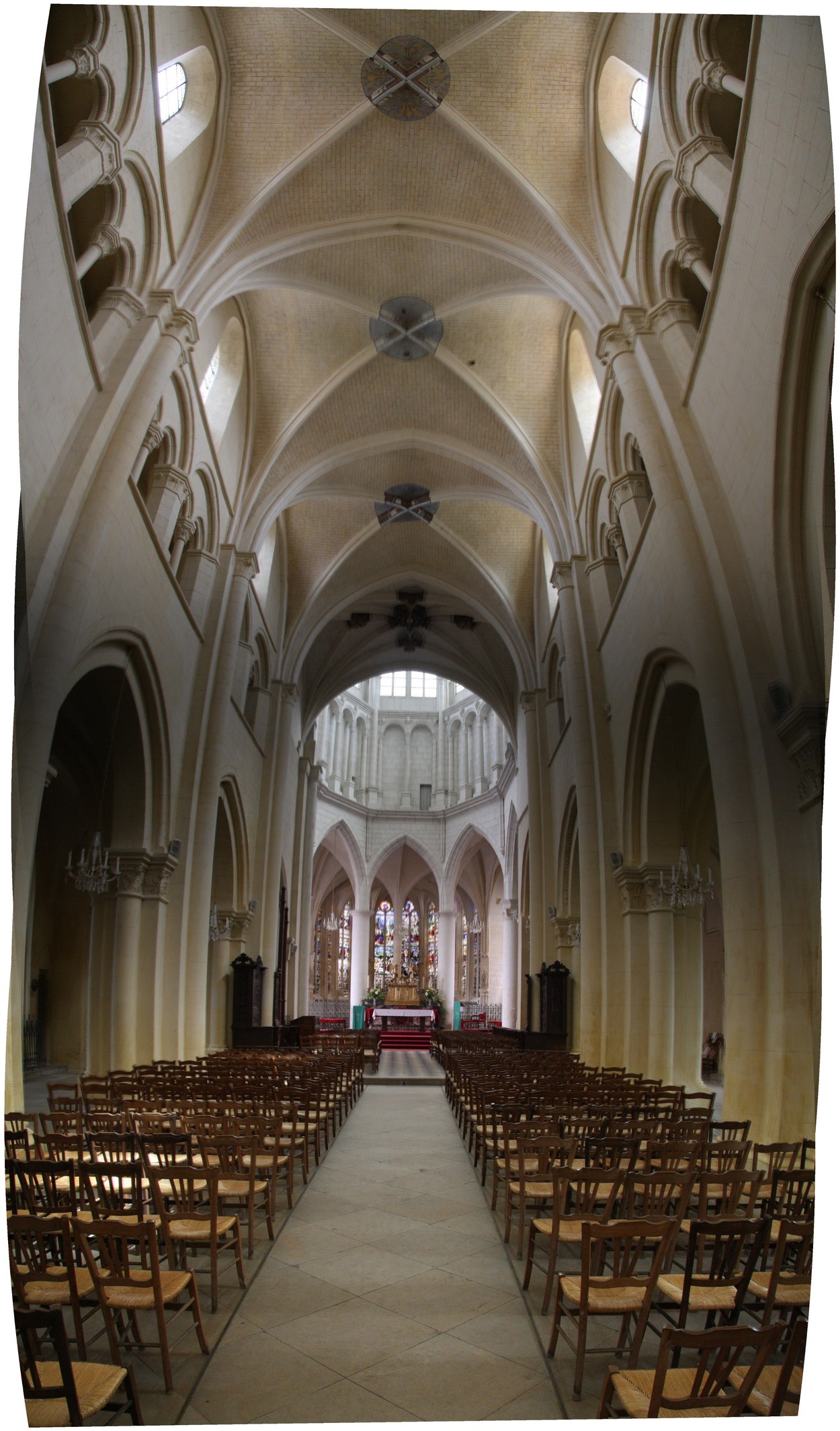 Auxerre - Eglise Saint Eusebe