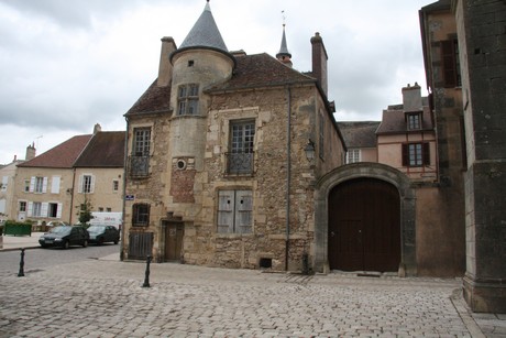 avallon-Saint-Lazare