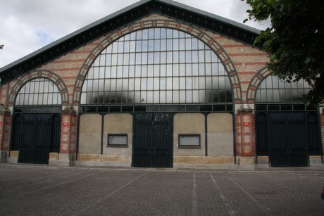 joigny-Markthallen
