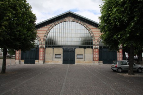 joigny-Markthallen