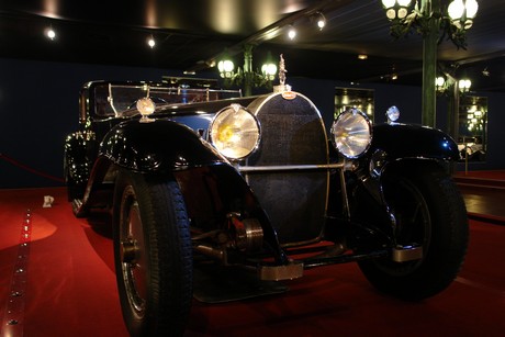 collection-schlumpf-automuseum-luxusautos