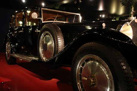 collection-schlumpf-automuseum-luxusautos