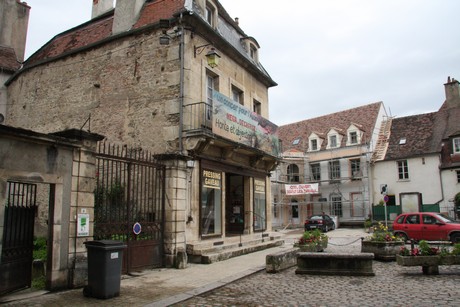 semur-en-auxois