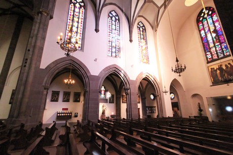 eglise-catholique-saint-pierre-le-vieux