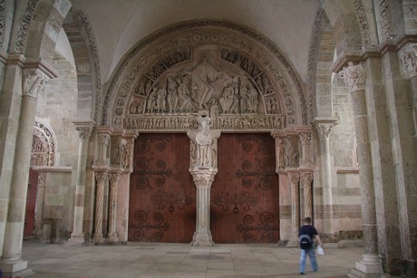 vezelay-basilika