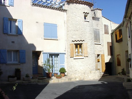 bages