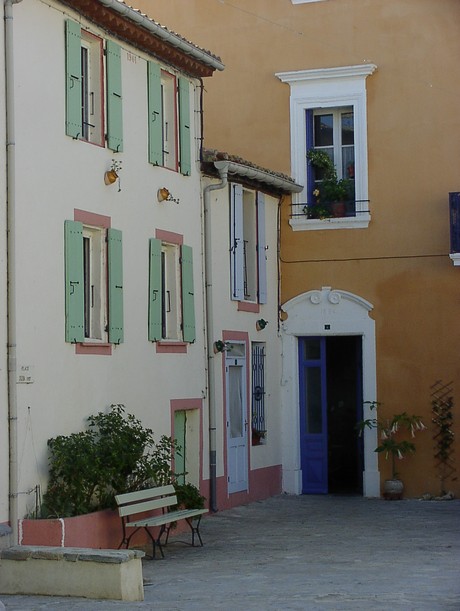 bages