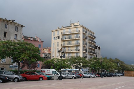 bastia-hafenpromenade