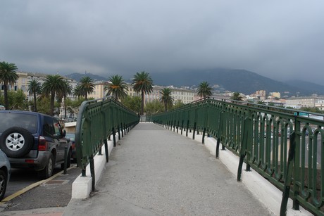 bastia-hafenpromenade