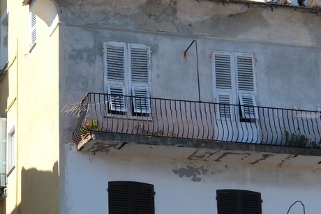 bastia-hafenpromenade