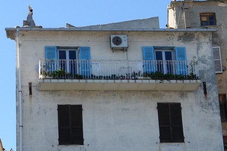 bastia-hafenpromenade