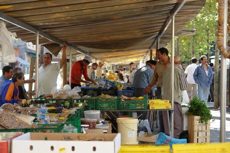 markt-in-bastia