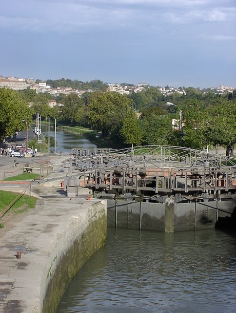 beziers-canal-du-midi