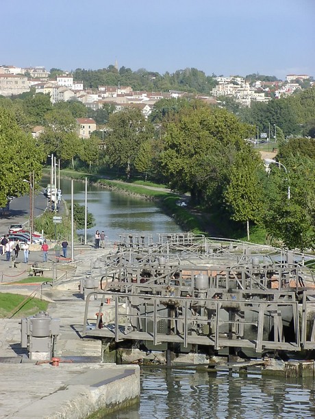 beziers-canal-du-midi