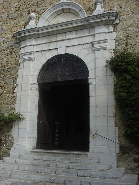 bormes-les-mimosas-kirche