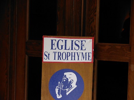 bormes-les-mimosas-kirche