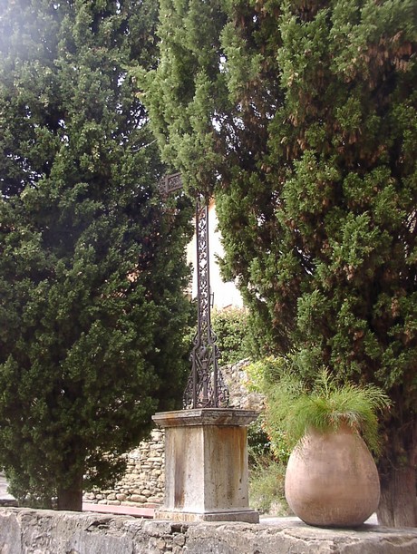 bormes-les-mimosas-kirche