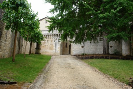 chateau-bourdeilles