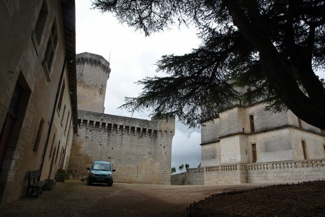 chateau-bourdeilles