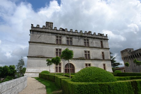 chateau-bourdeilles