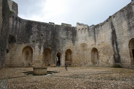 chateau-bourdeilles