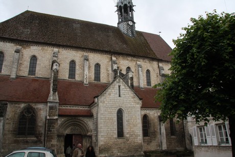 chablis-kirche