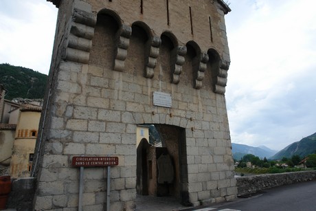 entrevaux