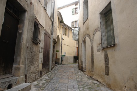 entrevaux