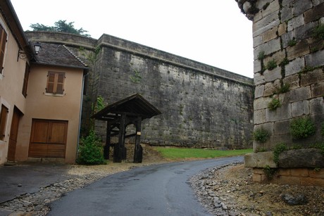 chateau-hautefort