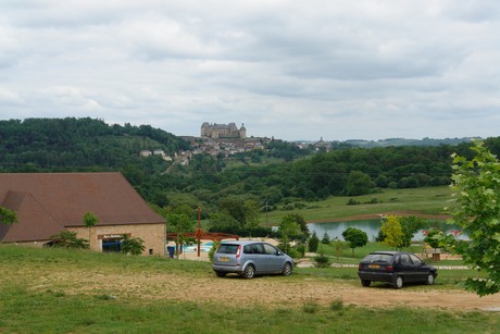 chateau-hautefort