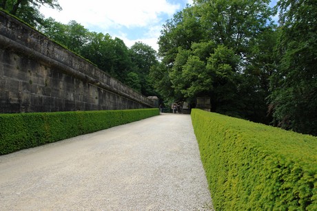 chateau-hautefort