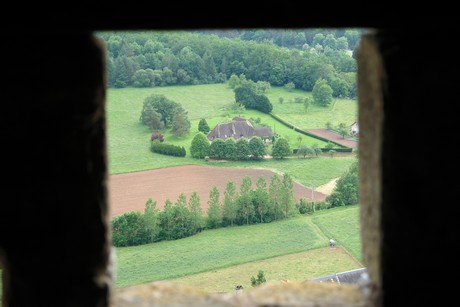 chateau-hautefort