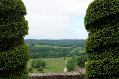 chateau-hautefort