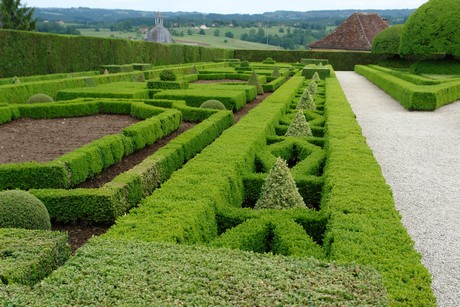 chateau-hautefort