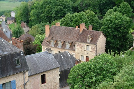 chateau-hautefort