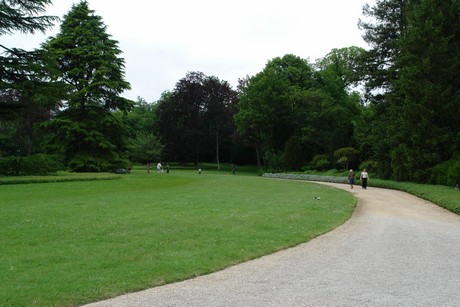 chateau-hautefort