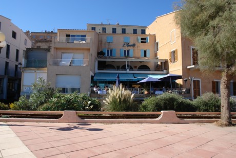 ile-rousse-hafen