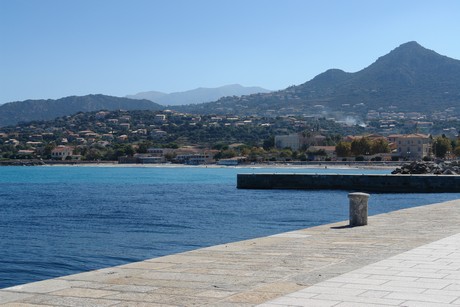 ile-rousse-hafen