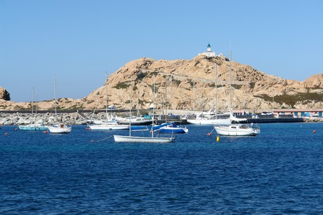 ile-rousse-hafen