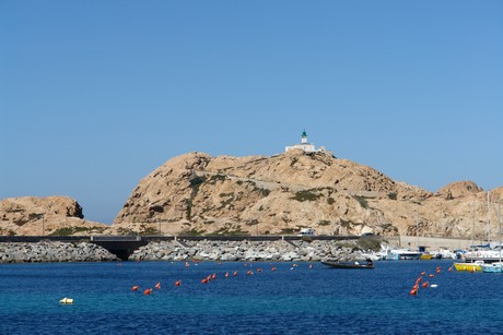 ile-rousse-hafen