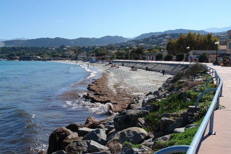 ile-rousse-strand