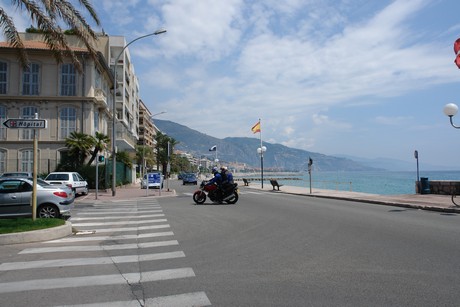 uferpromenade