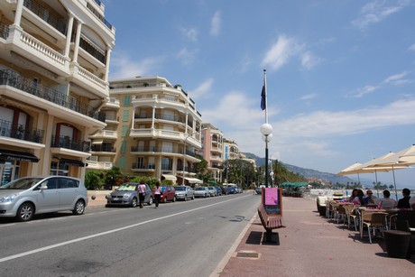 uferpromenade