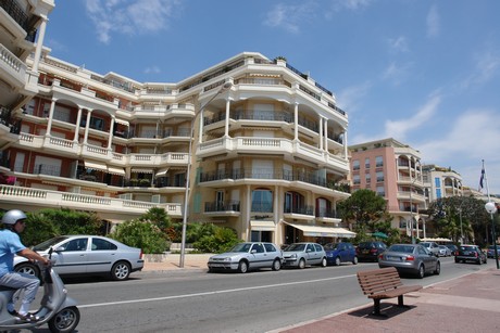 uferpromenade