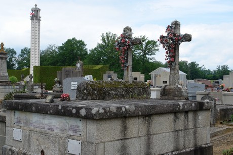 oradour-sur-glane-friedhof