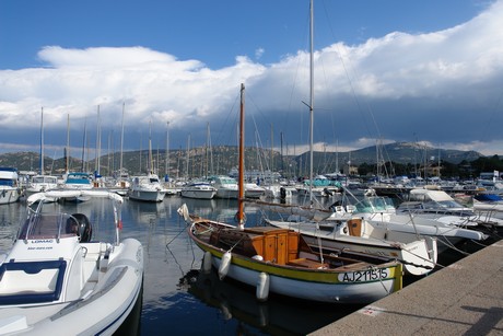 porto-vecchio-hafen