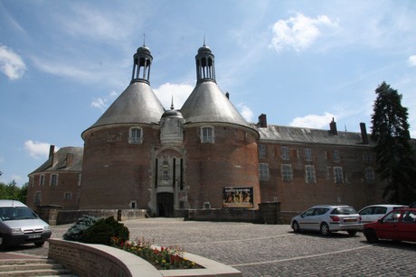 chateau-saint-fargeau