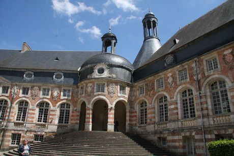 chateau-saint-fargeau