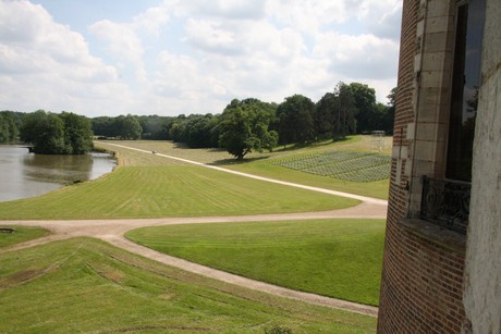 chateau-saint-fargeau-garten