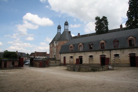 chateau-saint-fargeau-garten